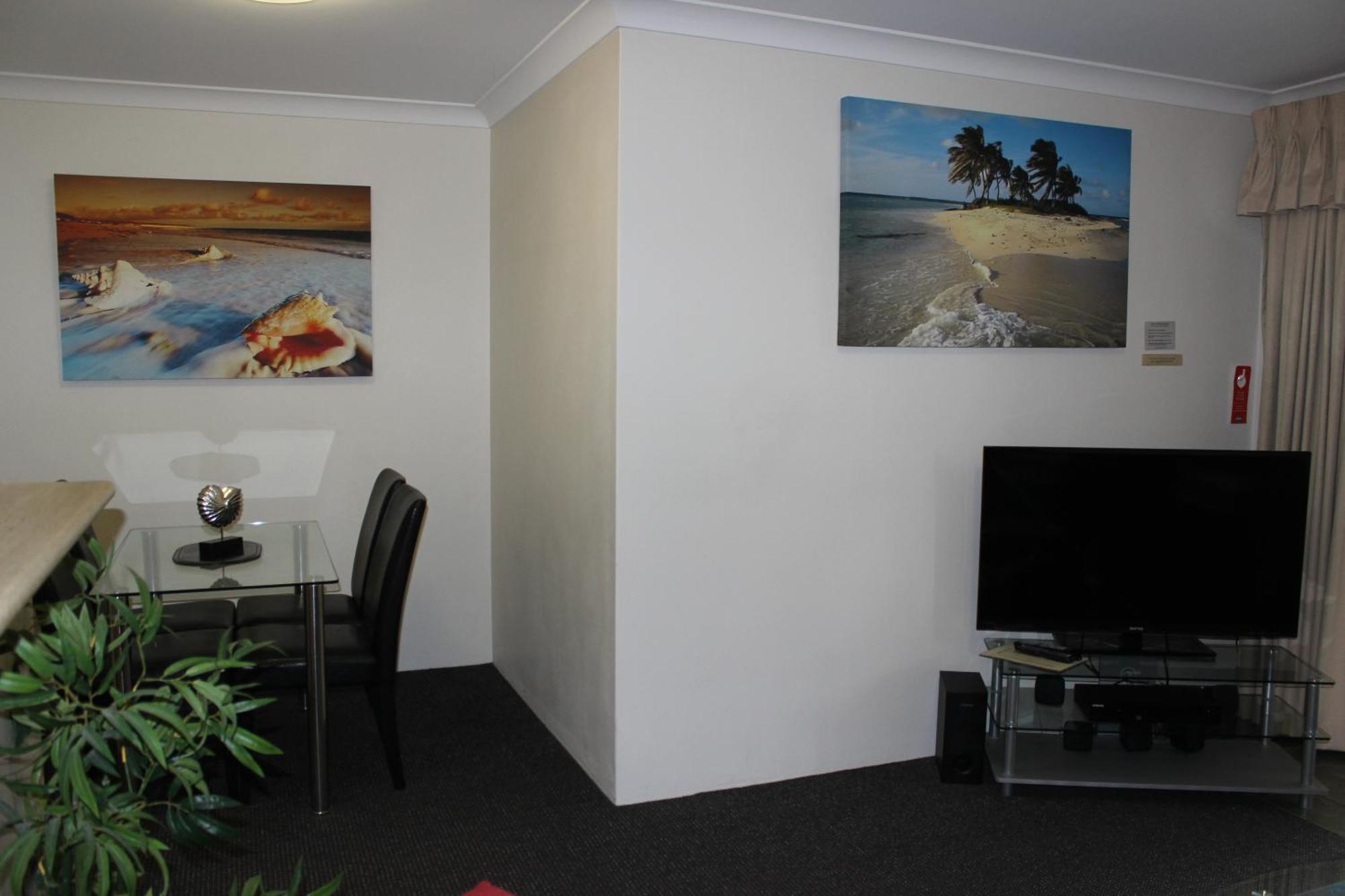 נלסון ביי Beaches Serviced Apartments מראה חיצוני תמונה