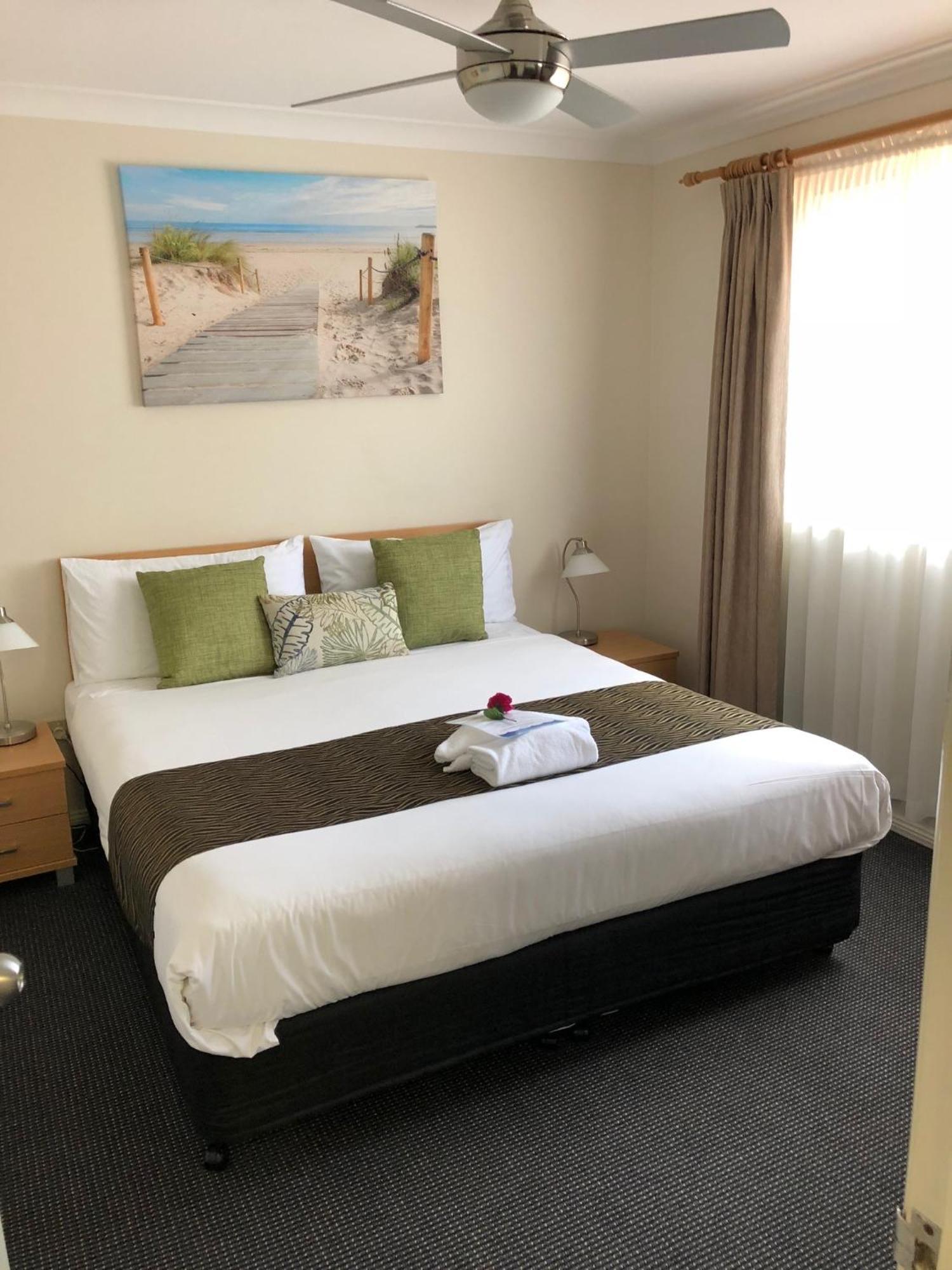 נלסון ביי Beaches Serviced Apartments מראה חיצוני תמונה