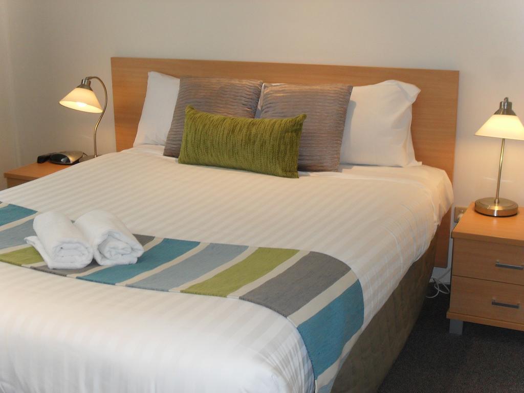 נלסון ביי Beaches Serviced Apartments מראה חיצוני תמונה