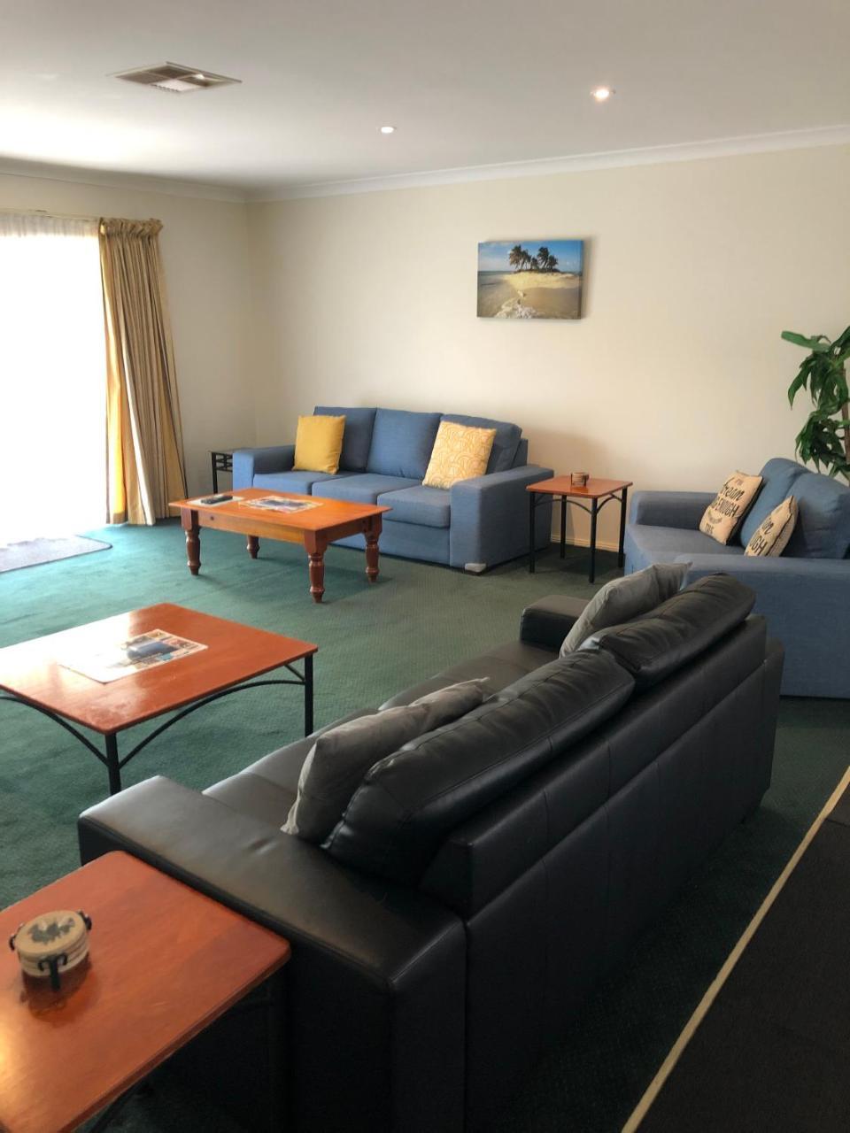 נלסון ביי Beaches Serviced Apartments מראה חיצוני תמונה